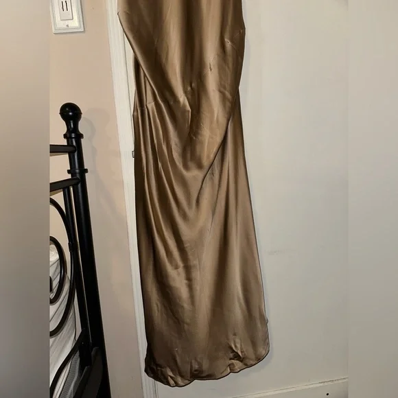 L'AGENCE Serita Maxi V Neck Bias Silk Gown Dress size 8 - Picture 6 of 14